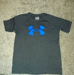 Boys under armour tshirt